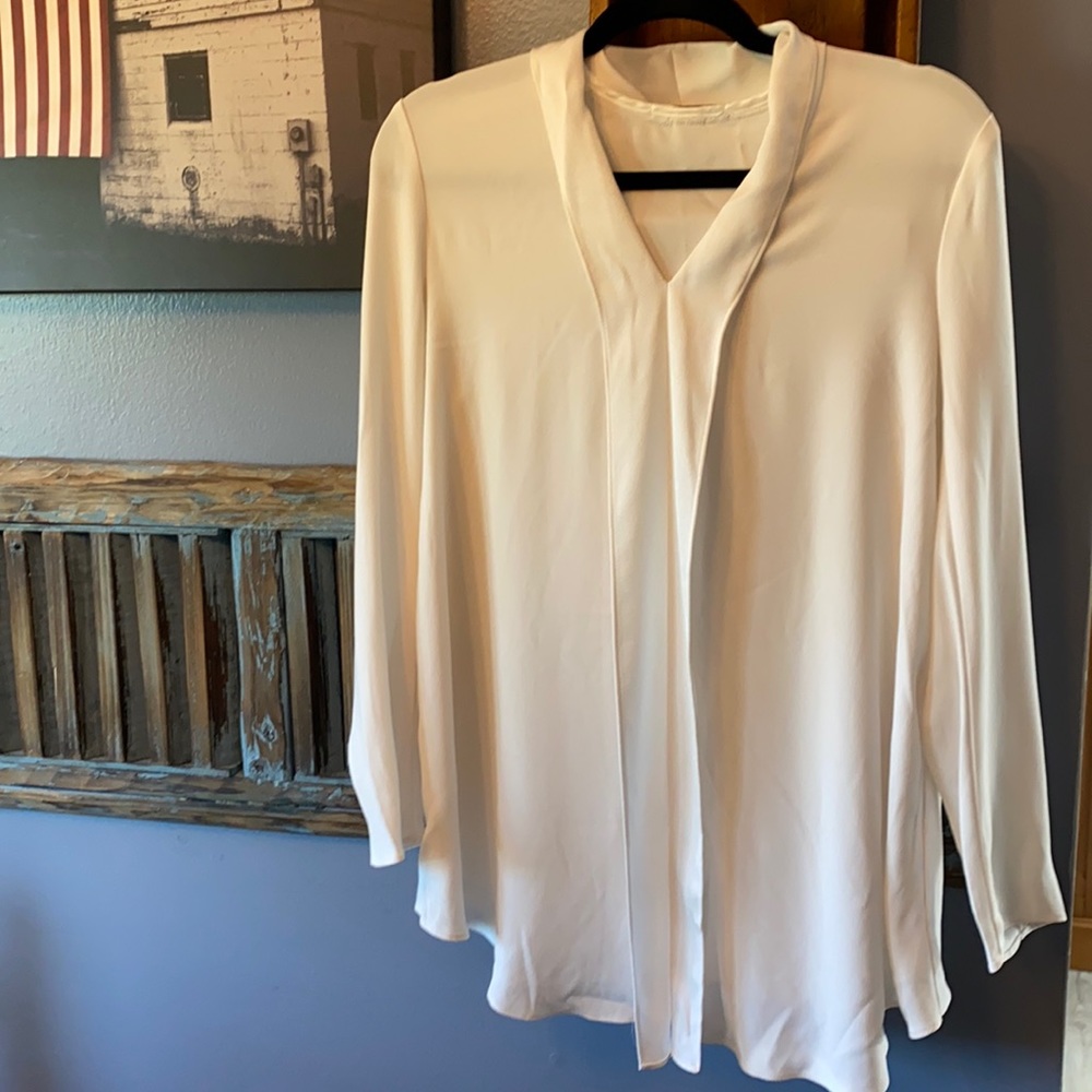 MM Lafleur Classic cream blouse with split front detail.